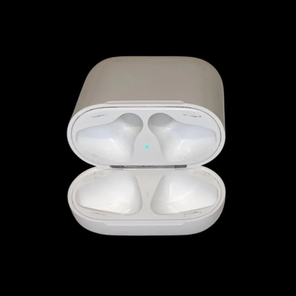 Apple Lightning Charging Case (A1602) - Genuine. Good condition & Working order